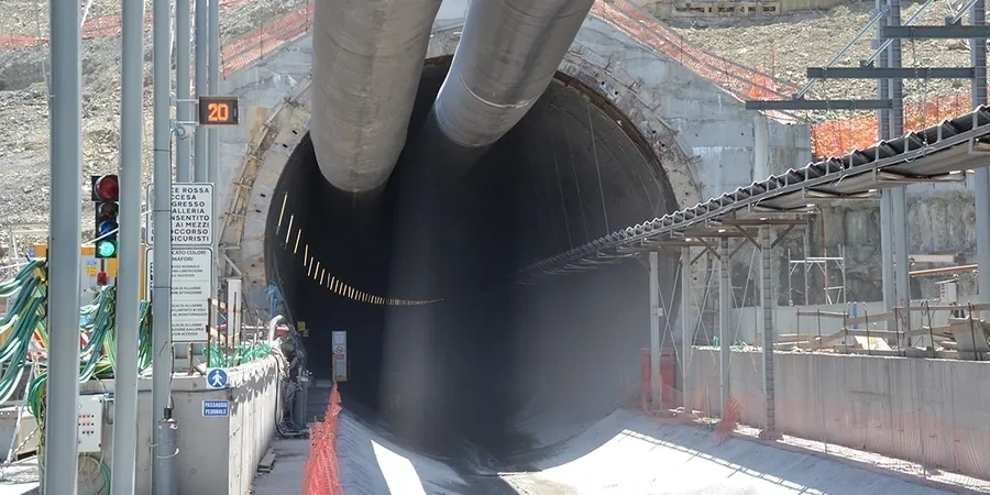 Projeto Geotécnico de Escavações Profundas no Rio de Janeiro